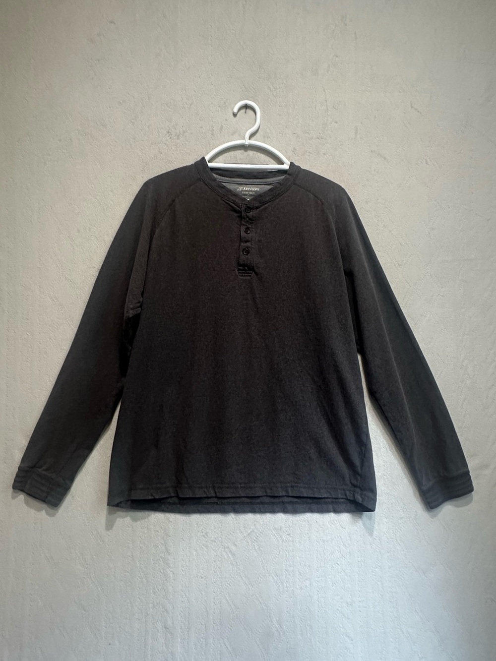 St. John's Bay Men's Brown Henley Long-Sleeve Shirt Sz L 100% Cotton